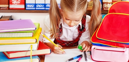 Za nákup školních potřeb letos Češi utratí čtyři miliardy korun (ilustrační foto).