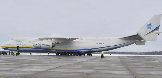 Největší letoun světa Antonov An-225 Mrija.