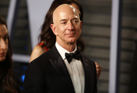 Zakladatel internetového obchodu Amazon Jeff Bezos.