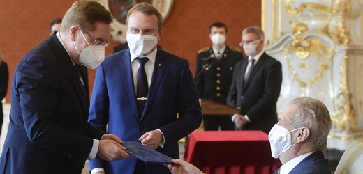 Prezident Miloš Zeman jmenuje nového ministra zdravotnictví Petra Arenbergera.