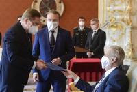 Prezident Miloš Zeman jmenuje nového ministra zdravotnictví Petra Arenbergera.