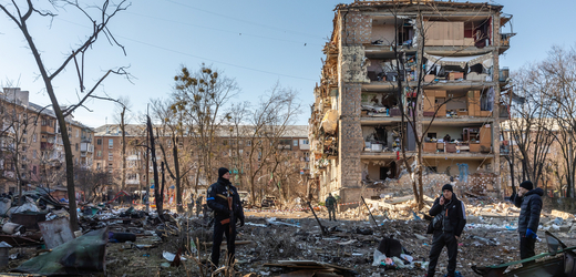 Ukrajinu zasáhly rozsáhlé ruské útoky, vyžádaly si nejméně 12 obětí